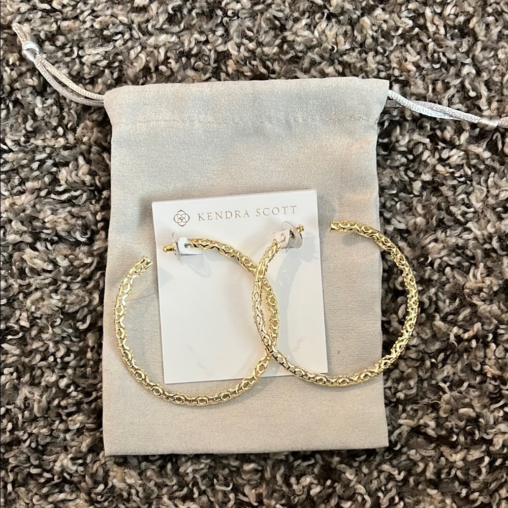 Kendra Scott Maggie 2.5” Hoops